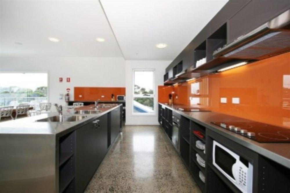 ดิ ไอส์แลนด์ แอคคอมโมเดชั่น Hostel Newhaven ภายนอก รูปภาพ
