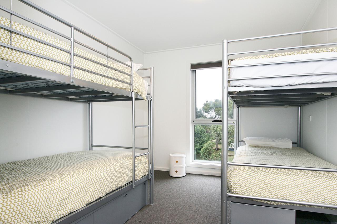 ดิ ไอส์แลนด์ แอคคอมโมเดชั่น Hostel Newhaven ภายนอก รูปภาพ