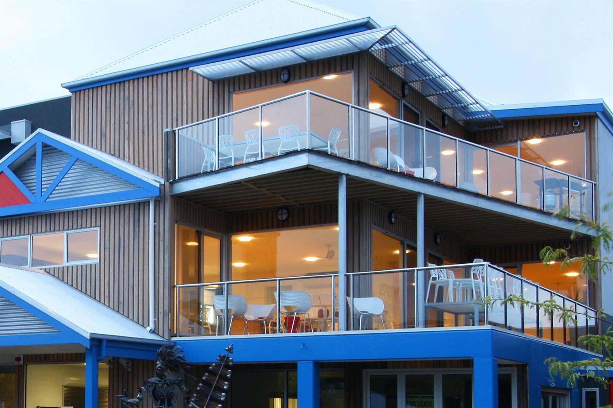ดิ ไอส์แลนด์ แอคคอมโมเดชั่น Hostel Newhaven ภายนอก รูปภาพ