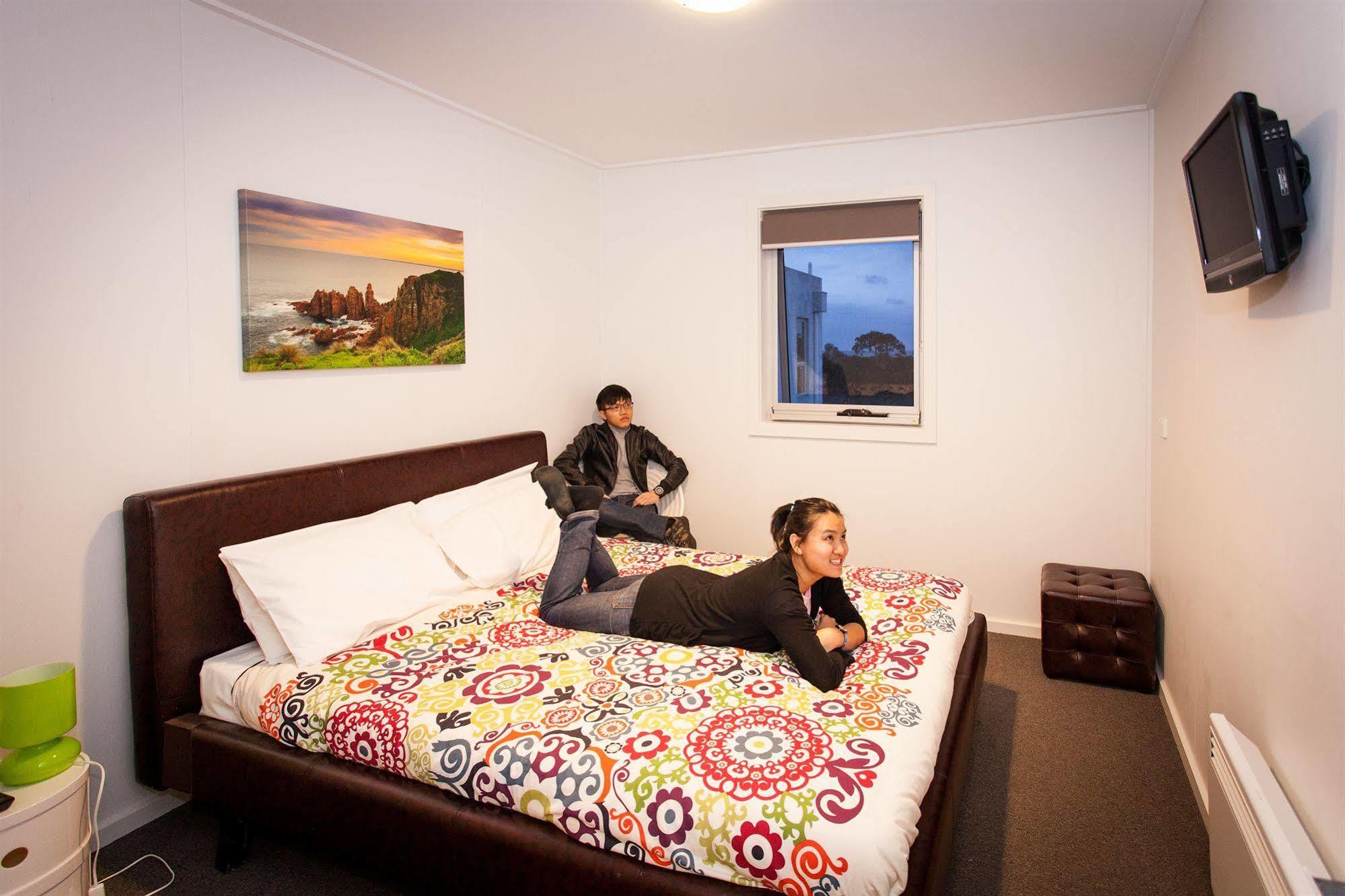 ดิ ไอส์แลนด์ แอคคอมโมเดชั่น Hostel Newhaven ภายนอก รูปภาพ