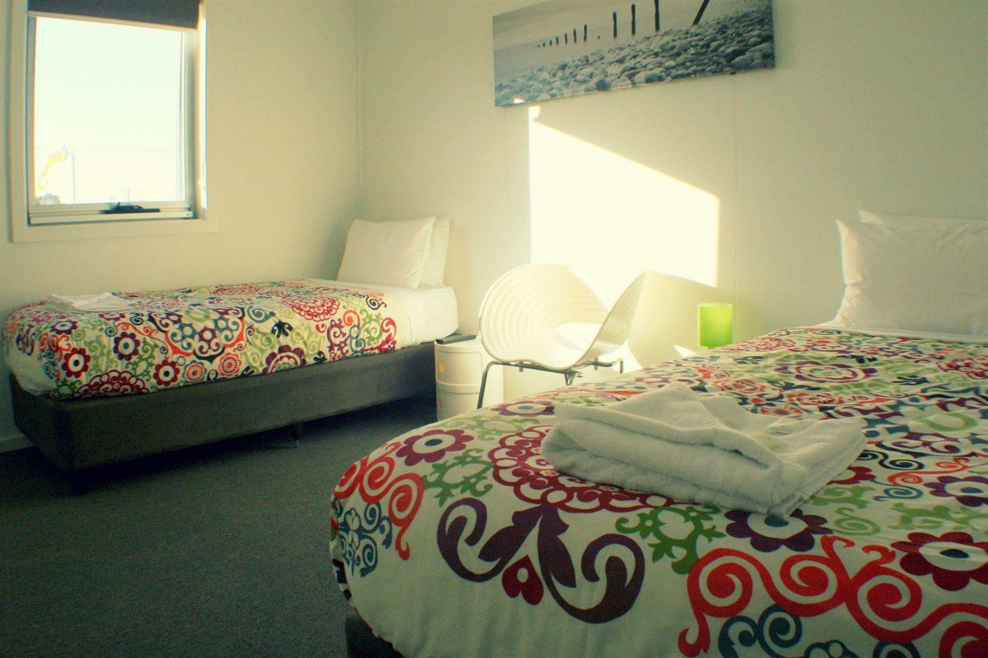 ดิ ไอส์แลนด์ แอคคอมโมเดชั่น Hostel Newhaven ภายนอก รูปภาพ