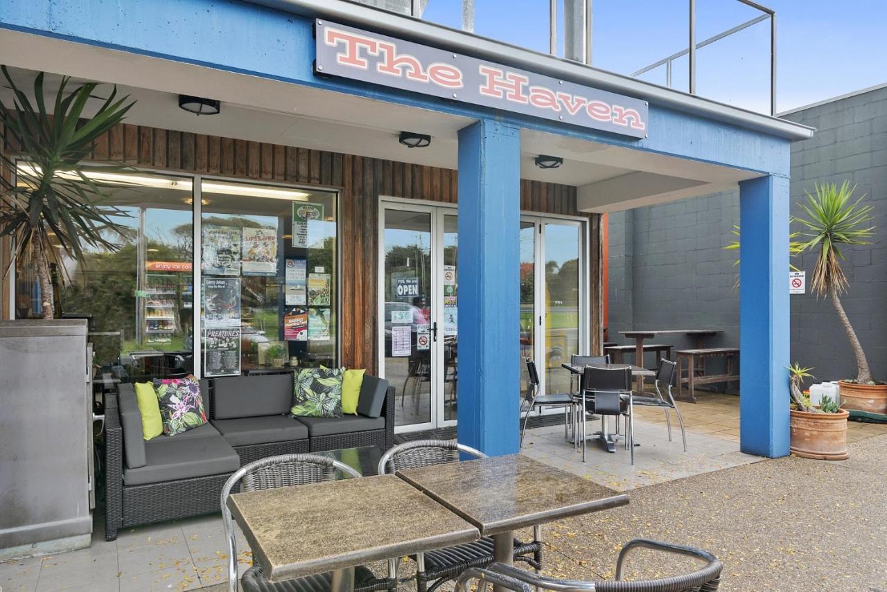 ดิ ไอส์แลนด์ แอคคอมโมเดชั่น Hostel Newhaven ภายนอก รูปภาพ
