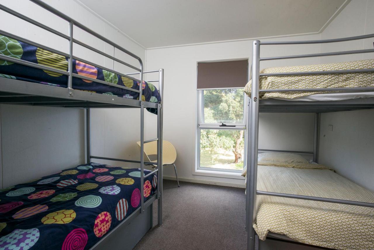 ดิ ไอส์แลนด์ แอคคอมโมเดชั่น Hostel Newhaven ภายนอก รูปภาพ