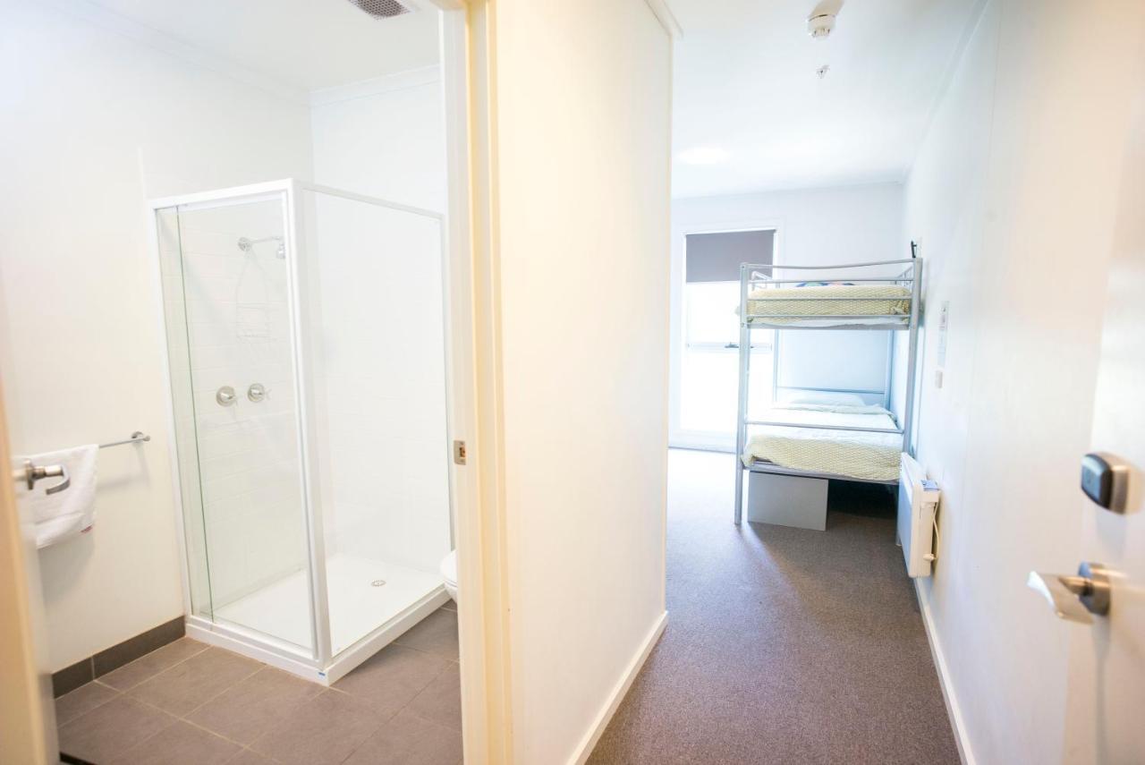 ดิ ไอส์แลนด์ แอคคอมโมเดชั่น Hostel Newhaven ภายนอก รูปภาพ